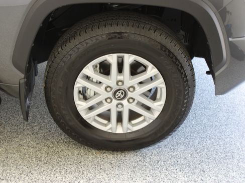 Used 2026 Toyota Tundra SR5 w/ SR5 Convenience Package RWD image 5