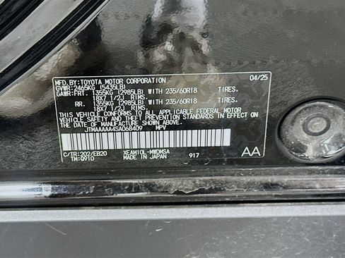 Used 2025 Toyota bZ4X FWD image 12
