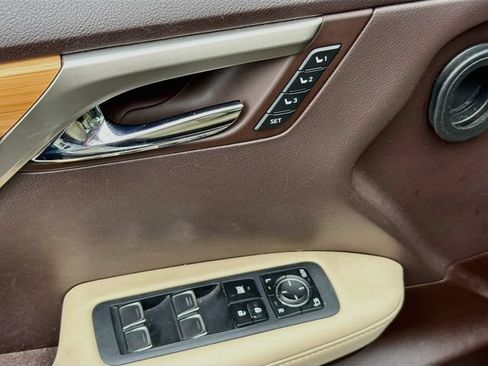 Used 2020 Lexus RX 350L Premium w/ Premium Package AWD/4WD image 19
