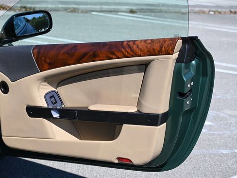 Used 2006 Aston Martin DB9 Volante image 23