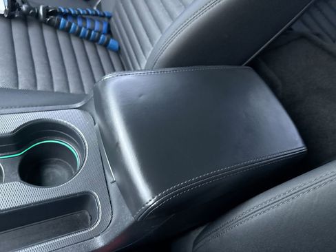 Used 2014 Dodge Challenger R/T image 19