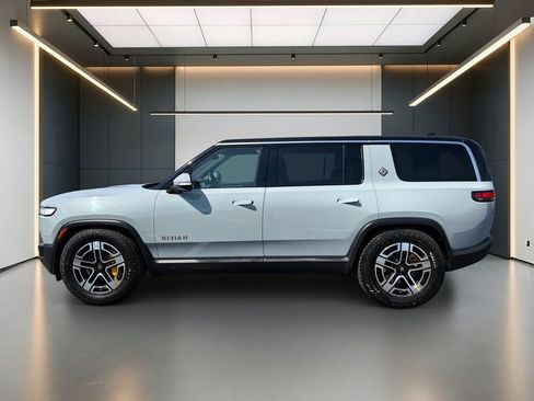 Used 2023 Rivian R1S Adventure Quad AWD/4WD image 2