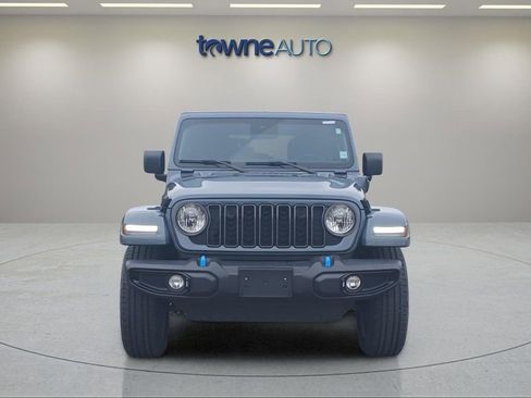 Used 2024 Jeep Wrangler Unlimited AWD/4WD image 8