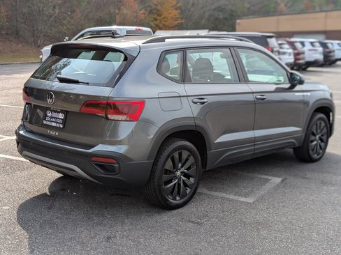 Used 2024 Volkswagen Taos S image 9