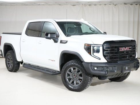 Used 2024 GMC Sierra 1500 AT4X image 16