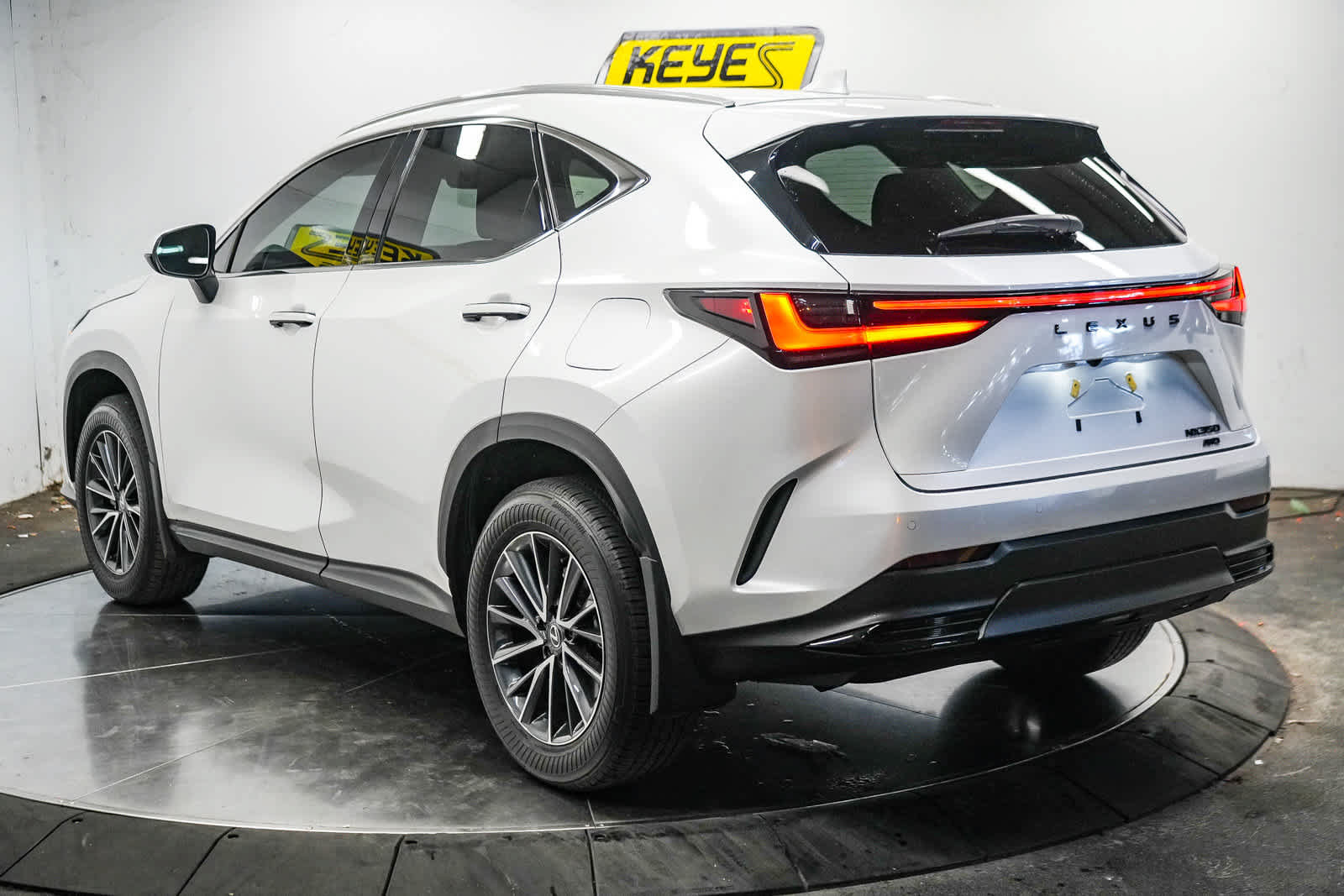 Used 2025 Lexus NX 350 AWD w/ Cold Area Package image 8