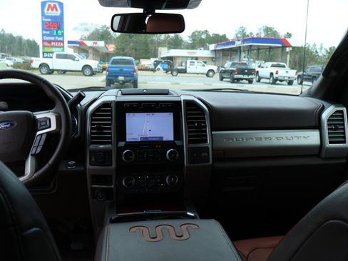 Used 2020 Ford F250 King Ranch w/ King Ranch Ultimate Package image 11