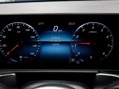 Used 2021 Mercedes-Benz GLB 250 4MATIC image 28