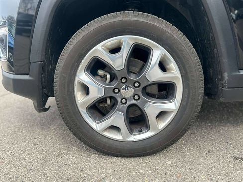 Used 2018 Jeep Compass Limited w/ Navigation Group image 9