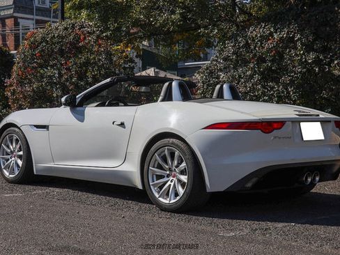Used 2017 Jaguar F-TYPE Convertible image 6