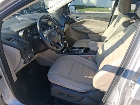 Used 2017 Ford Escape Titanium AWD/4WD image 9