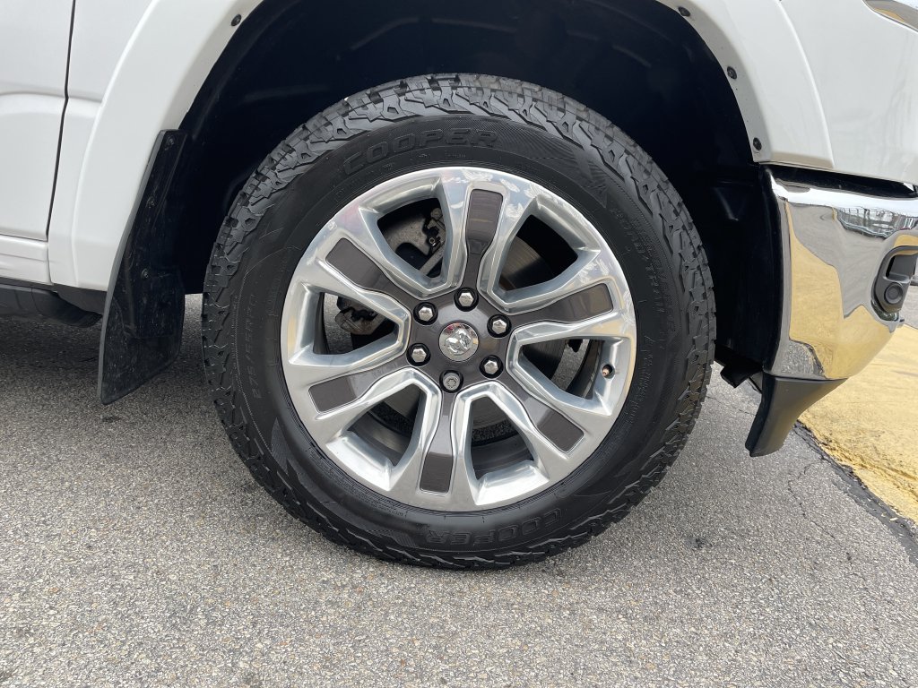 Used 2023 RAM 1500 Limited AWD/4WD image 11