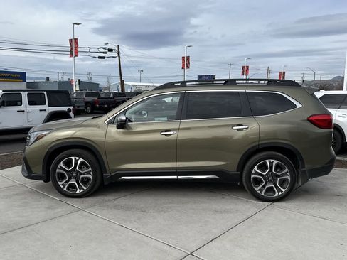 Used 2023 Subaru Ascent Touring w/ Popular Package #2A image 2
