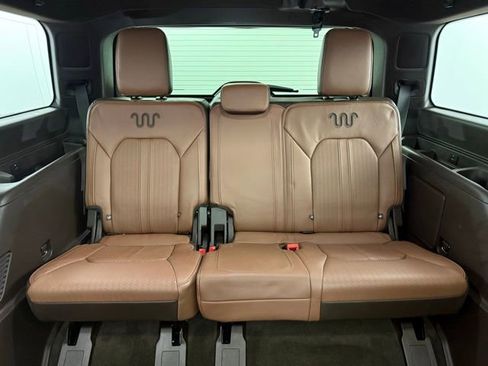 Used 2023 Ford Expedition King Ranch image 13
