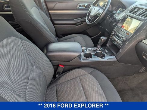 Used 2018 Ford Explorer XLT w/ Equipment Group 201A AWD/4WD image 59