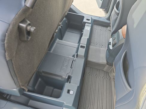 Used 2023 Ford Maverick Lariat w/ Lariat Luxury Package image 14