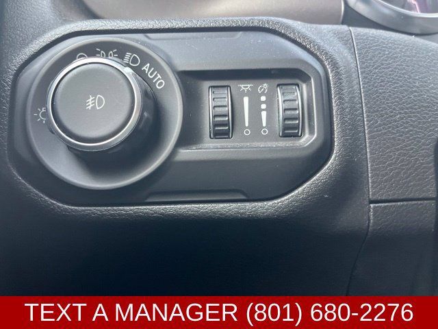 Used 2020 Jeep Wrangler Sport AWD/4WD image 21