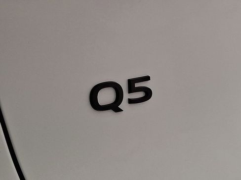 Used 2025 Audi Q5 Premium Plus image 30