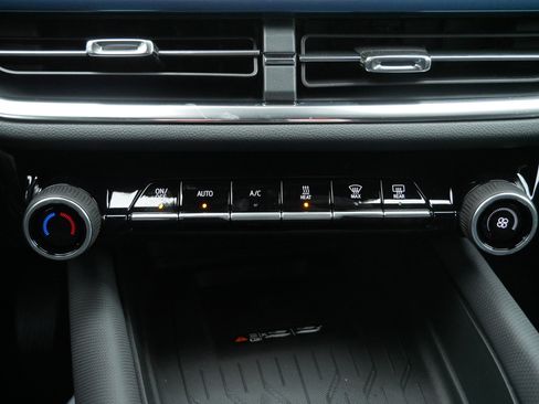 New 2026 Chevrolet Equinox EV LT image 8