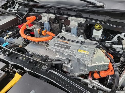 Used 2024 Nissan Ariya AWD image 30