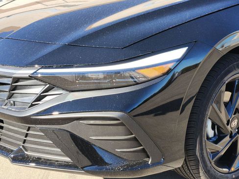 New 2026 Hyundai Elantra Sport image 6