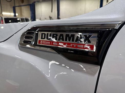 New 2026 GMC Sierra 3500 Denali w/ Denali Reserve Package image 9