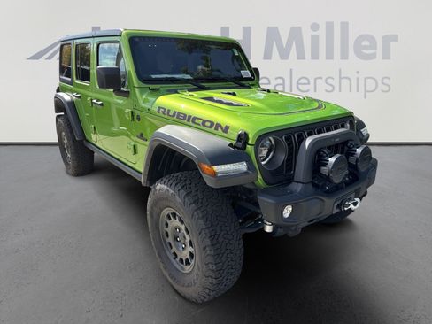 New 2025 Jeep Wrangler Unlimited Rubicon w/ Convenience Group AWD/4WD image 2