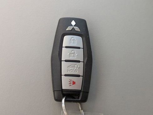 Used 2024 Mitsubishi Outlander SEL AWD/4WD image 34