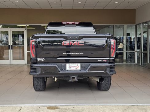 Used 2024 GMC Sierra 2500 AT4 w/ AT4 Premium Plus Package AWD/4WD image 6