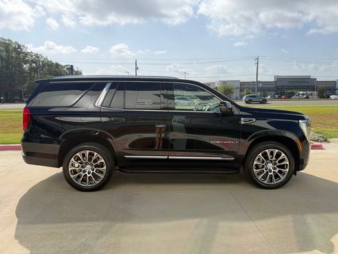 Used 2025 GMC Yukon Denali AWD/4WD image 7