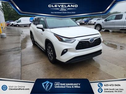Used 2021 Toyota Highlander XLE