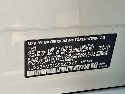 Used 2025 BMW X7 xDrive40i w/ Premium Package AWD/4WD image 26
