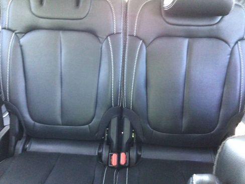 Used 2022 Jeep Grand Cherokee L Laredo w/ Luxury Tech Group I RWD image 45