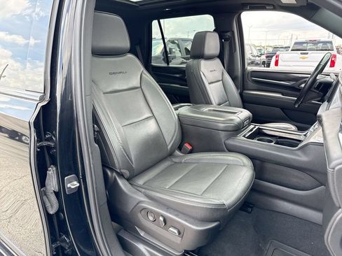 Used 2021 GMC Yukon Denali w/ Denali Premium Package AWD/4WD image 26