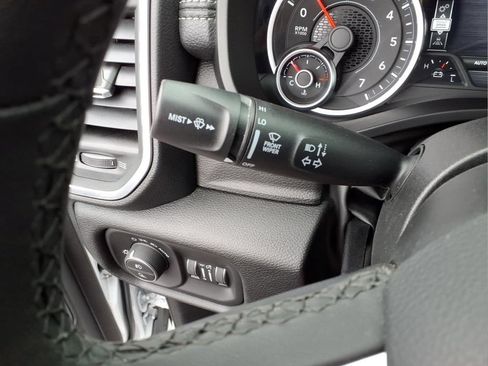 Used 2026 RAM 1500 Laramie AWD/4WD image 18