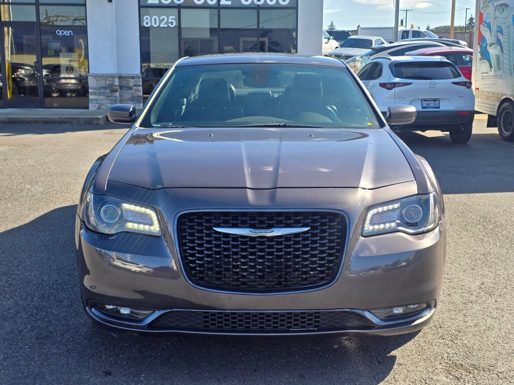 Used 2019 Chrysler 300 S RWD image 3