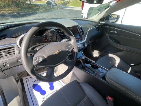 Used 2018 Chevrolet Impala LS image 17