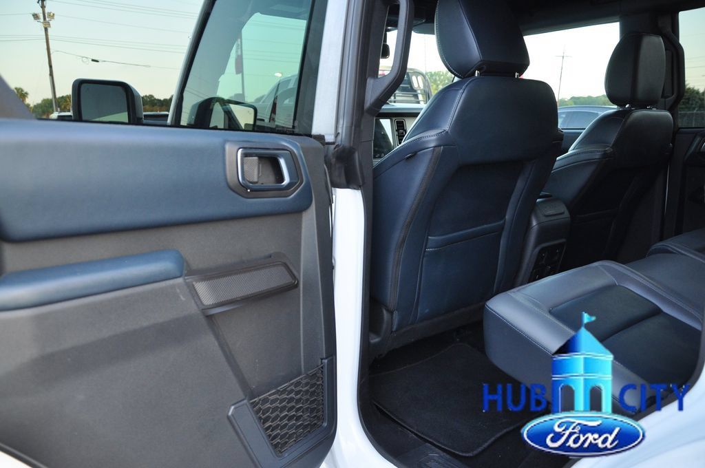 Used 2024 Ford Bronco Outer Banks AWD/4WD image 13