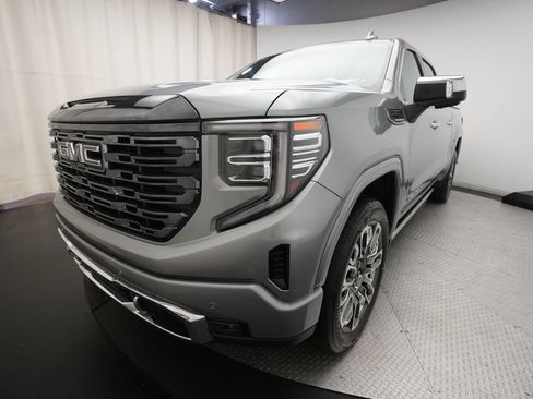 Used 2023 GMC Sierra 1500 Denali Ultimate AWD/4WD image 12
