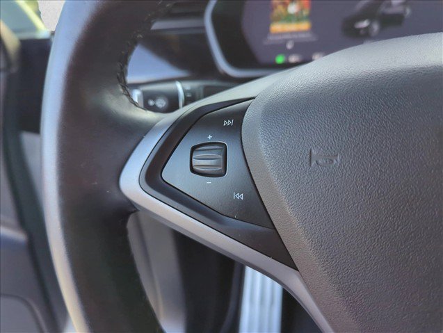 Used 2018 Tesla Model X 75D AWD/4WD image 17