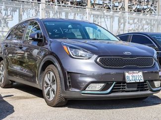 Used 2019 Kia Niro EX Premium w/ Sunroof Package video 2