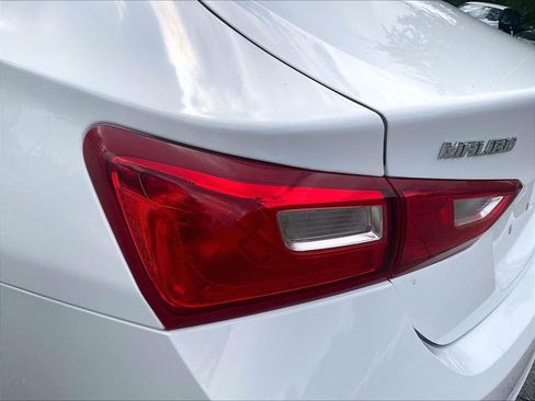 Used 2017 Chevrolet Malibu LS w/ LPO, Convenience Package 1 FWD image 32