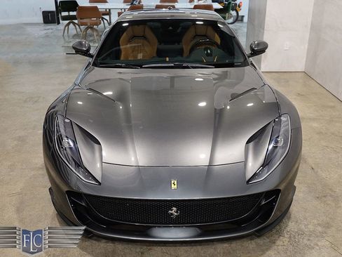 Used 2020 Ferrari 812 Superfast image 9