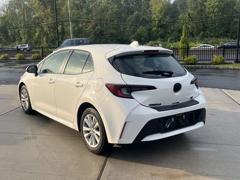 Certified 2023 Toyota Corolla SE FWD image 4