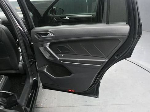 Used 2020 Volkswagen Tiguan SEL Premium R-Line w/ 3rd Row Seat Package AWD/4WD image 16