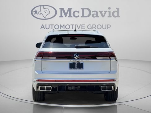 Used 2024 Volkswagen Atlas Cross Sport SEL Premium R-Line AWD/4WD image 6