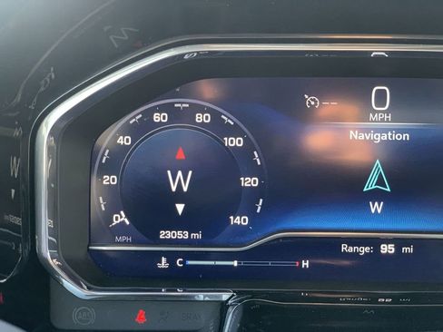 Used 2025 Chevrolet Silverado 2500 LT w/ Convenience Package image 10