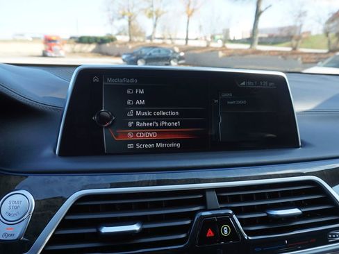 Used 2017 BMW 740i image 51