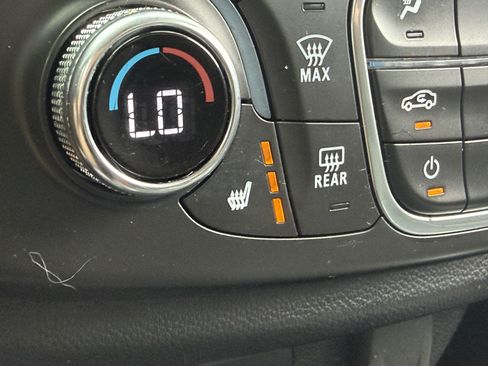 Used 2019 Chevrolet Traverse RS w/ LPO, Floor Liner Package FWD image 44