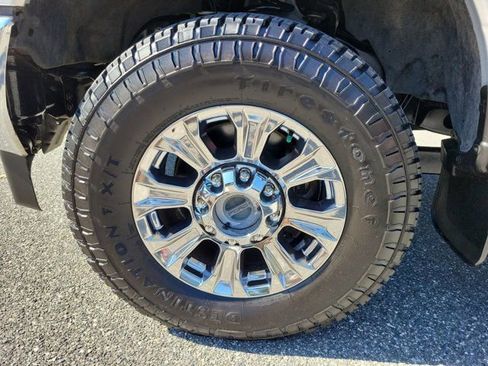 Used 2019 Ford F350 Lariat w/ Chrome Package AWD/4WD image 17